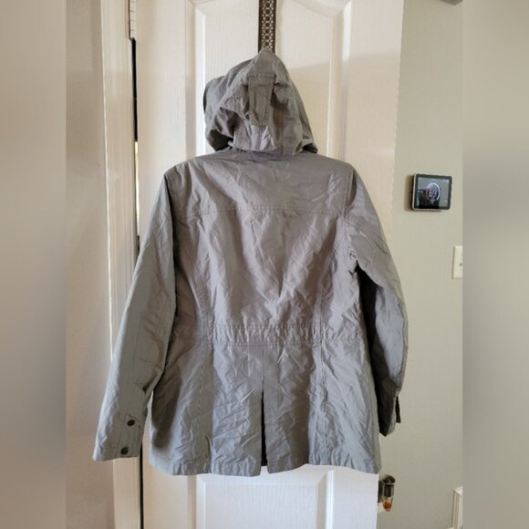 NWT L.L. Bean Women's H2OFF Rain Jacket PrimaLoft-Lined Ashpalt Gray Size Small - Picture 9 of 14